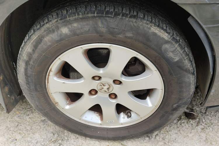 Used Peugeot 307 2010 Hatchback 1.6L Automatic Comfort Edition Right Front Wheel Hub