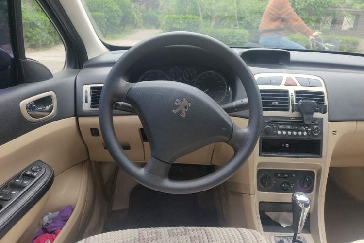 Used Peugeot 307 2010 Sedan 1.6L Automatic Comfort Edition Steering Wheel