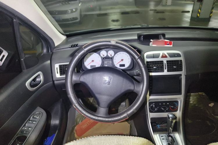 Used Peugeot 307 2010 Hatchback 1.6L Automatic Comfort Edition Steering Wheel