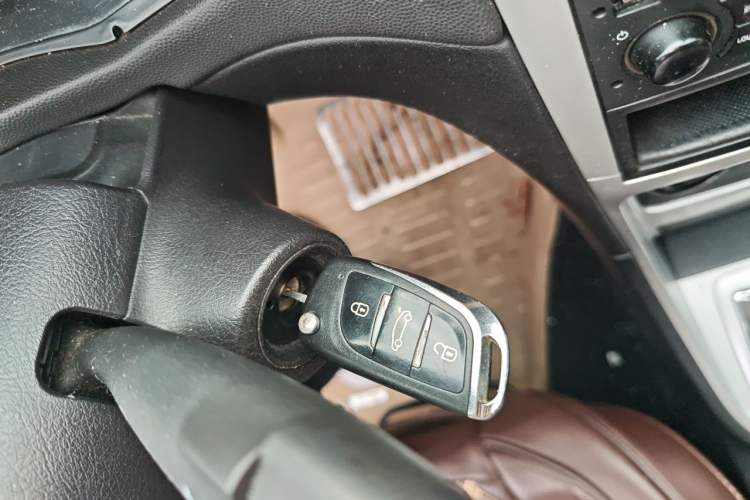 Used Peugeot 307 2010 Hatchback 1.6L Automatic Comfort Edition Vehicle Key