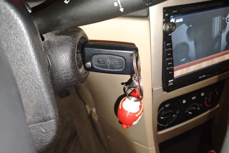 Used Peugeot 307 2010 Hatchback 1.6L Manual Comfort Edition Vehicle Key