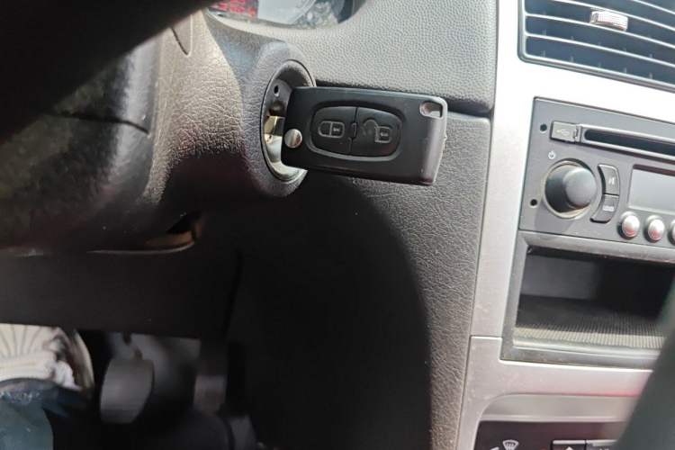 Used Peugeot 307 2010 Sedan 1.6L Manual Comfort Edition Vehicle Key