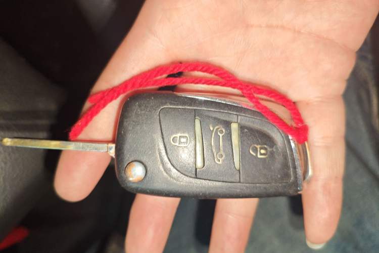 Used Peugeot 307 2010 Sedan 1.6L Manual Comfort Edition Vehicle Key