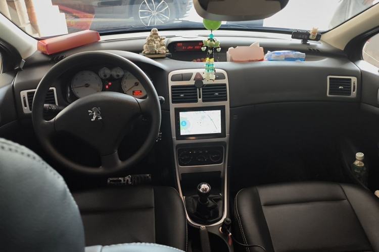 Used Peugeot 307 2010 Sedan 1.6L Manual Comfort Edition Center Console