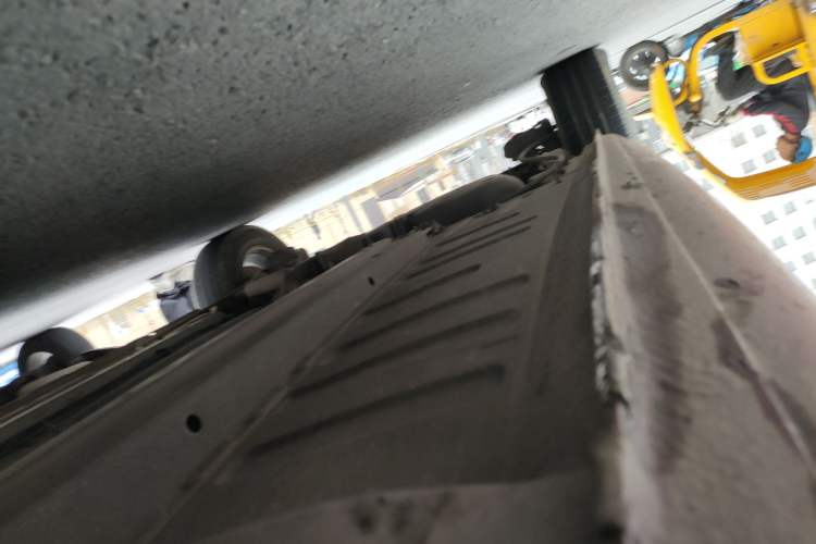 Used Peugeot 307 2010 Hatchback 1.6L Manual Comfort Edition Chassis Front Right