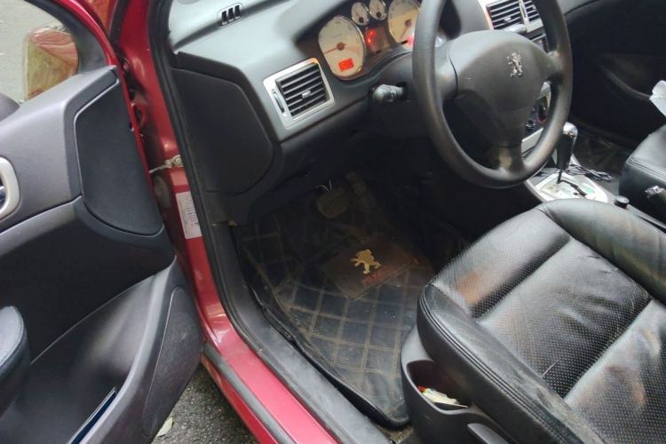 Used Peugeot 307 2010 Hatchback 1.6L Automatic Comfort Edition Driver Seat