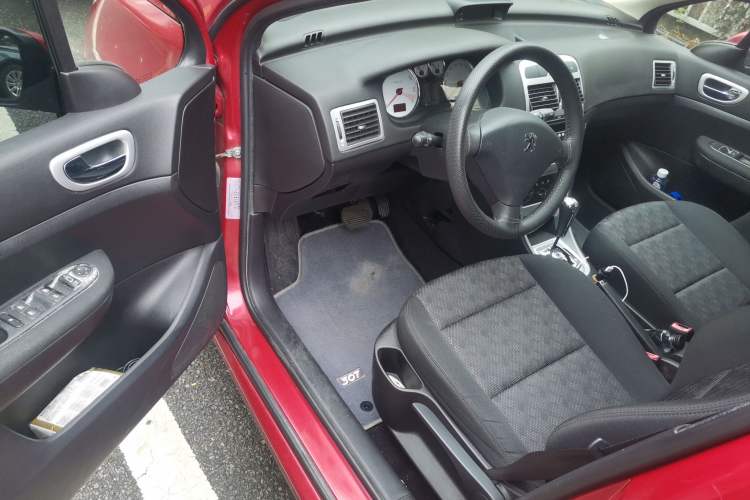 Used Peugeot 307 2010 Hatchback 1.6L Automatic Comfort Edition Driver Seat