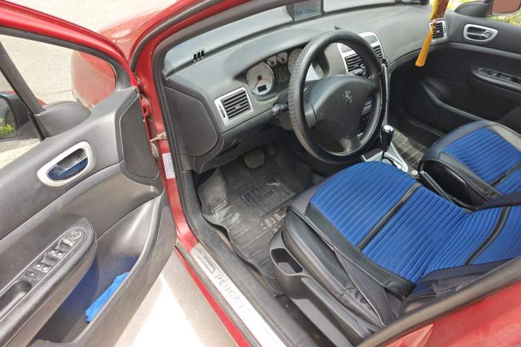 Used Peugeot 307 2010 Hatchback 1.6L Automatic Comfort Edition Driver Seat
