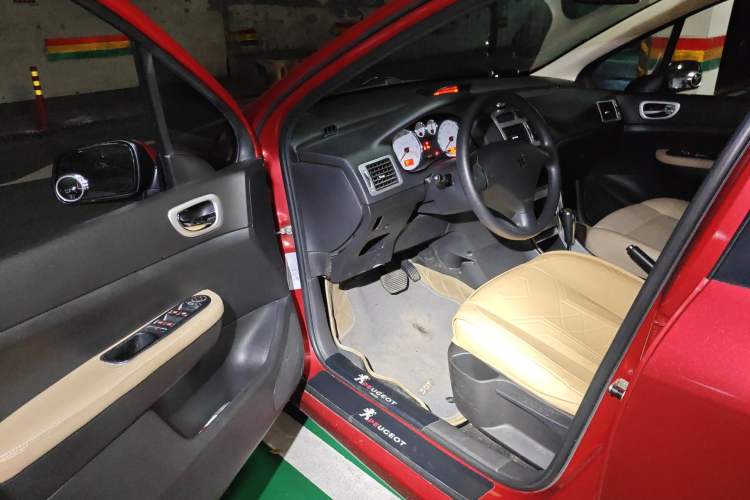 Used Peugeot 307 2010 Sedan 1.6L Automatic Comfort Edition Driver Seat