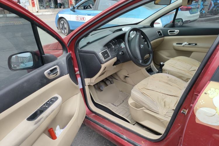 Used Peugeot 307 2010 Hatchback 1.6L Manual Comfort Edition Driver Seat
