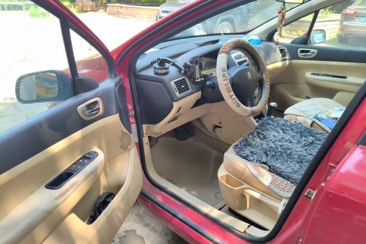 Used Peugeot 307 2010 Hatchback 1.6L Automatic Comfort Edition Driver Seat