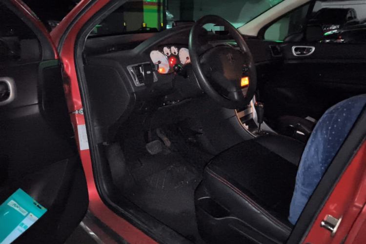 Used Peugeot 307 2010 Hatchback 1.6L Automatic Comfort Edition Driver Seat