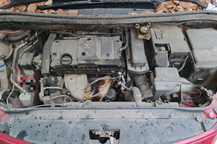 Used Peugeot 307 2010 Hatchback 1.6L Manual Comfort Edition Engine Bay
