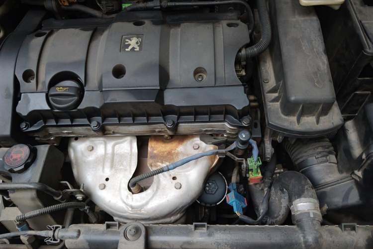 Used Peugeot 307 2010 Hatchback 1.6L Automatic Comfort Edition Engine Bay