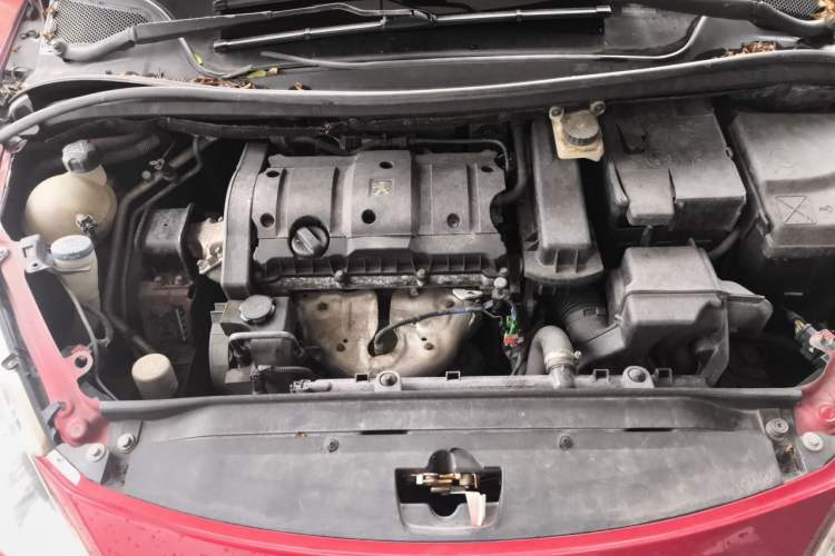 Used Peugeot 307 2010 Sedan 1.6L Automatic Luxury Edition Engine Bay