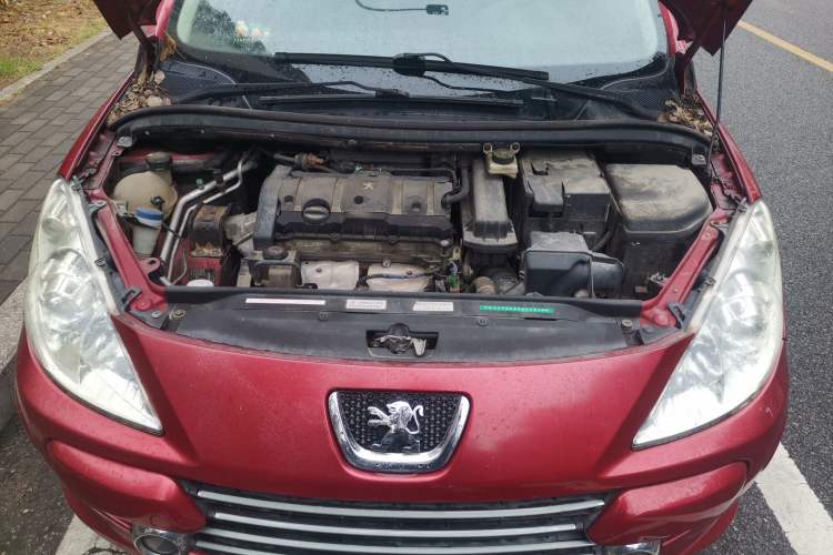 Used Peugeot 307 2010 Hatchback 1.6L Automatic Comfort Edition Engine Bay