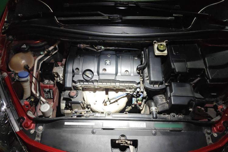 Used Peugeot 307 2010 Sedan 1.6L Automatic Comfort Edition Engine Bay