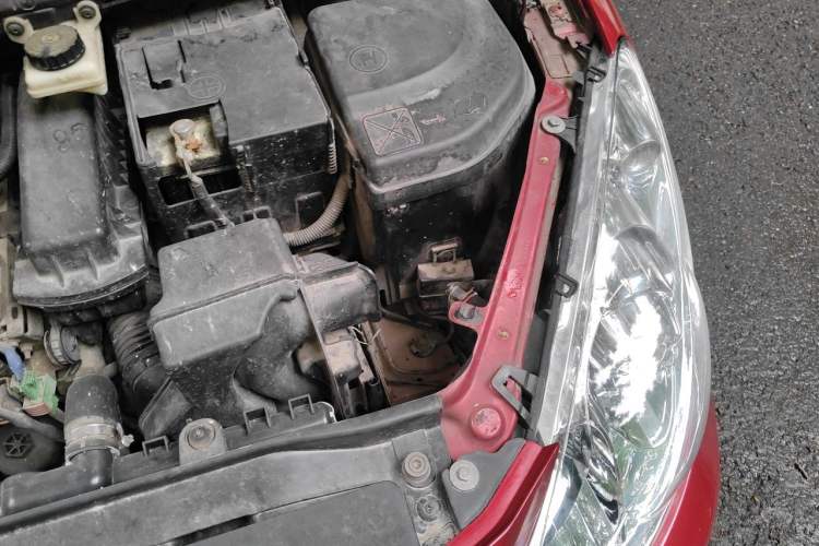 Used Peugeot 307 2010 Sedan 1.6L Automatic Comfort Edition Engine Bay Left