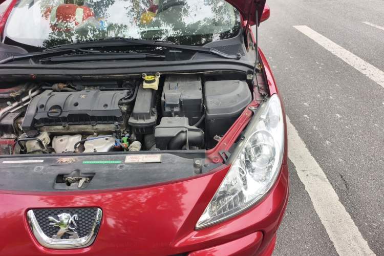 Used Peugeot 307 2010 Hatchback 1.6L Manual Comfort Edition Engine Bay Left