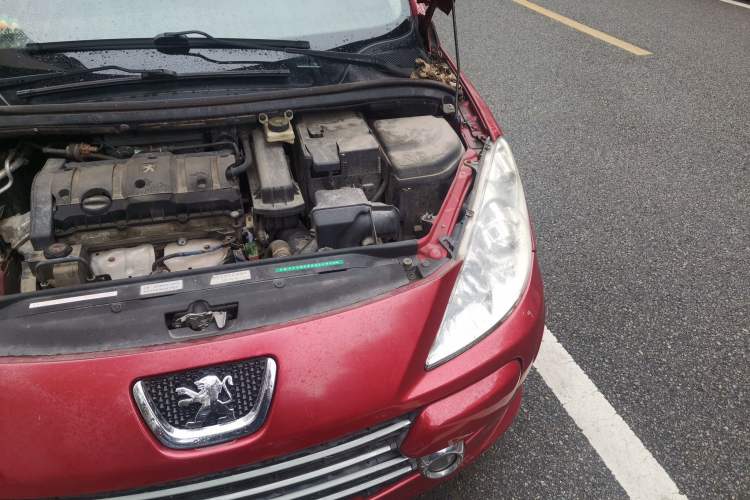 Used Peugeot 307 2010 Hatchback 1.6L Automatic Comfort Edition Engine Bay Left