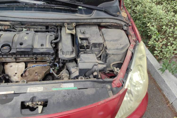 Used Peugeot 307 2010 Hatchback 1.6L Manual Comfort Edition Engine Bay Left