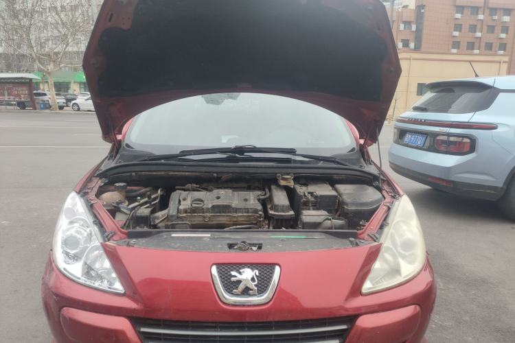 Used Peugeot 307 2010 Hatchback 1.6L Manual Comfort Edition Engine Bay