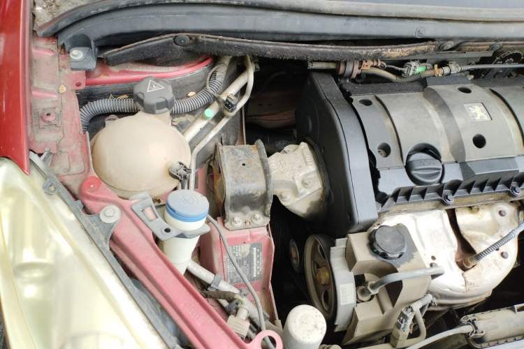 Used Peugeot 307 2010 Hatchback 1.6L Manual Comfort Edition Engine Bay Right