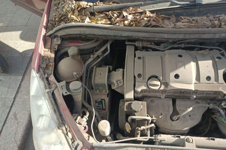 Used Peugeot 307 2010 Hatchback 1.6L Manual Comfort Edition Engine Bay Right