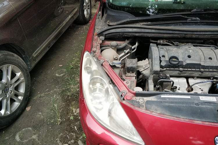 Used Peugeot 307 2010 Hatchback 1.6L Manual Comfort Edition Engine Bay Right