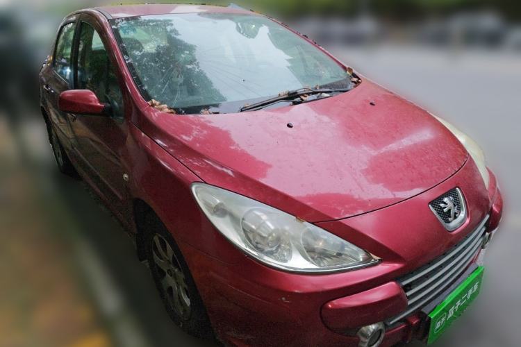 Used Peugeot 307 2010 Hatchback 1.6L Manual Comfort Edition Front Right 45 Deg