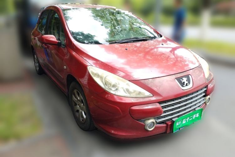 Used Peugeot 307 2010 Hatchback 1.6L Manual Comfort Edition Front Right 45 Deg
