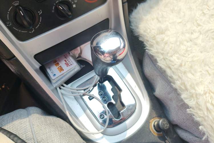 Used Peugeot 307 2010 Sedan 1.6L Automatic Comfort Edition Gear Lever