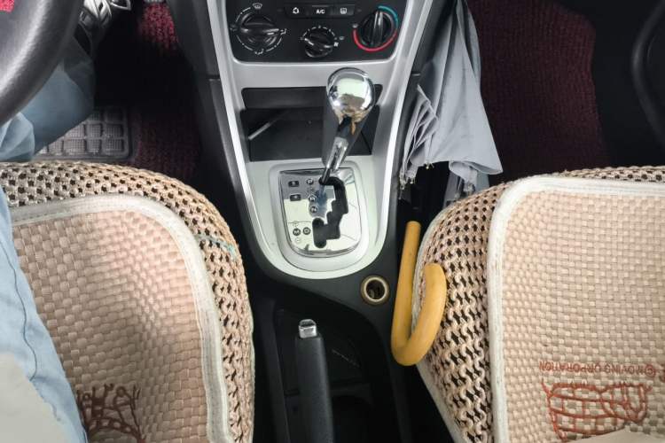 Used Peugeot 307 2010 Sedan 1.6L Automatic Luxury Edition Gear Lever