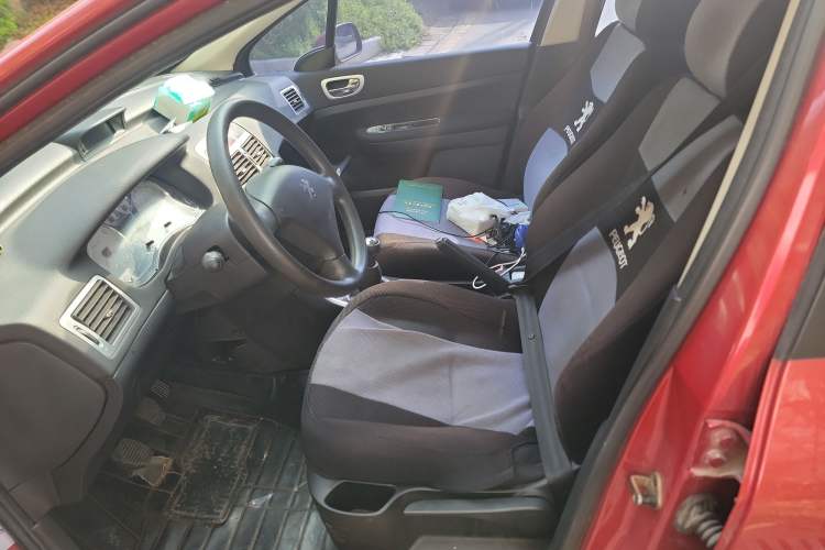 Used Peugeot 307 2010 Hatchback 1.6L Manual Comfort Edition Left Front Seat