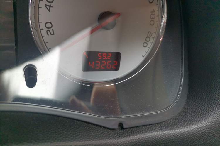 Used Peugeot 307 2010 Hatchback 1.6L Automatic Comfort Edition Odometer Close Up