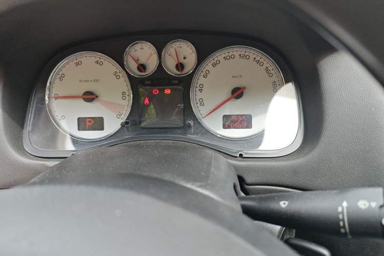 Used Peugeot 307 2010 Hatchback 1.6L Automatic Comfort Edition Odometer Close Up