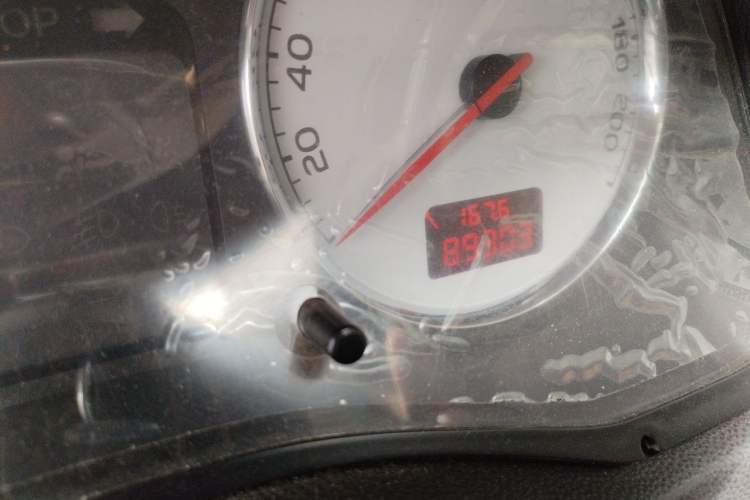 Used Peugeot 307 2010 Hatchback 1.6L Manual Comfort Edition Odometer Close Up