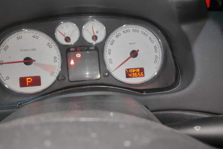 Used Peugeot 307 2010 Hatchback 1.6L Automatic Comfort Edition Odometer Close Up