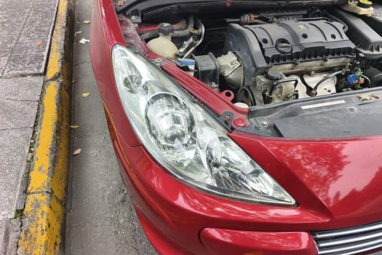 Used Peugeot 307 2010 Hatchback 1.6L Manual Comfort Edition Right Front Headlight