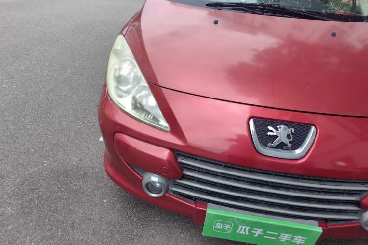 Used Peugeot 307 2010 Hatchback 1.6L Manual Comfort Edition Right Front Headlight