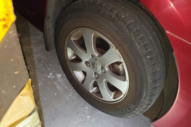 Used Peugeot 307 2010 Hatchback 1.6L Manual Comfort Edition Right Front Wheel Hub