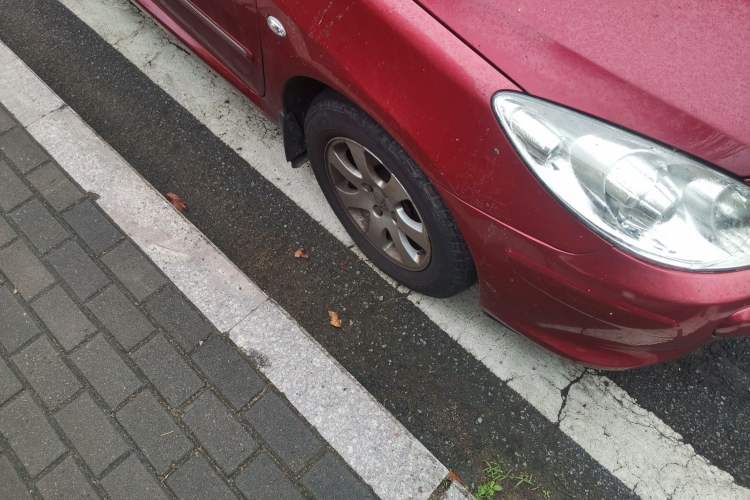Used Peugeot 307 2010 Hatchback 1.6L Automatic Comfort Edition Right Front Wheel Hub