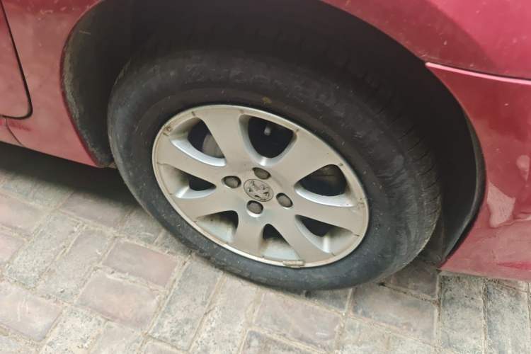Used Peugeot 307 2010 Hatchback 1.6L Automatic Comfort Edition Right Front Wheel Hub