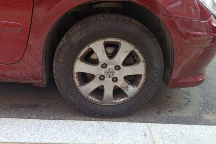 Used Peugeot 307 2010 Hatchback 1.6L Automatic Comfort Edition Right Front Wheel Hub