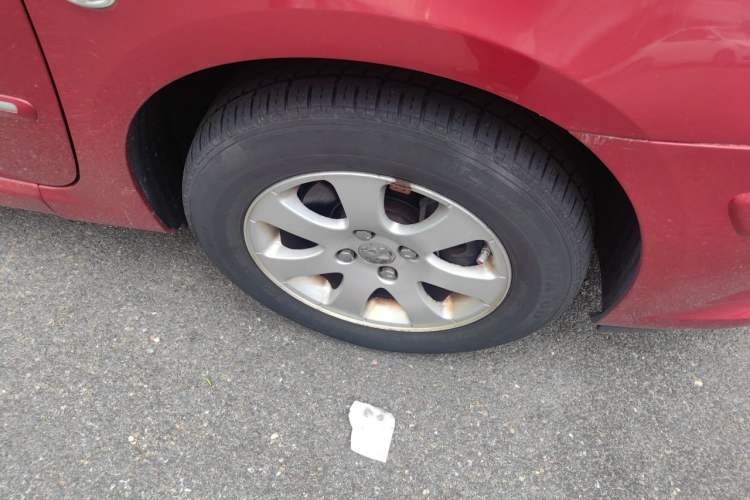Used Peugeot 307 2010 Hatchback 1.6L Manual Comfort Edition Right Front Wheel Hub
