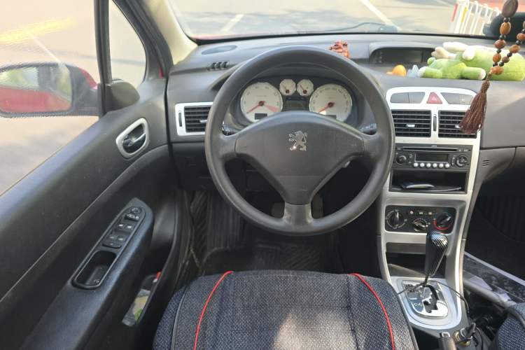 Used Peugeot 307 2010 Sedan 1.6L Automatic Comfort Edition Steering Wheel