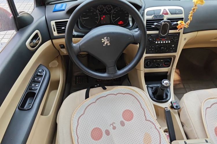 Used Peugeot 307 2010 Sedan 1.6L Manual Comfort Edition Steering Wheel