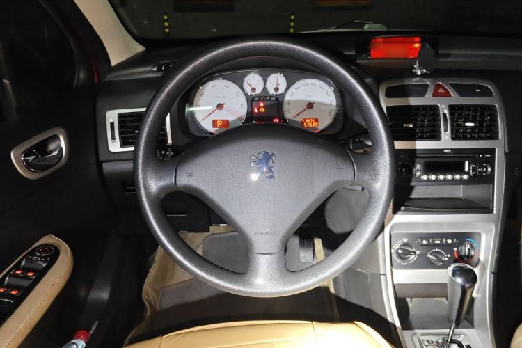 Used Peugeot 307 2010 Sedan 1.6L Automatic Comfort Edition Steering Wheel
