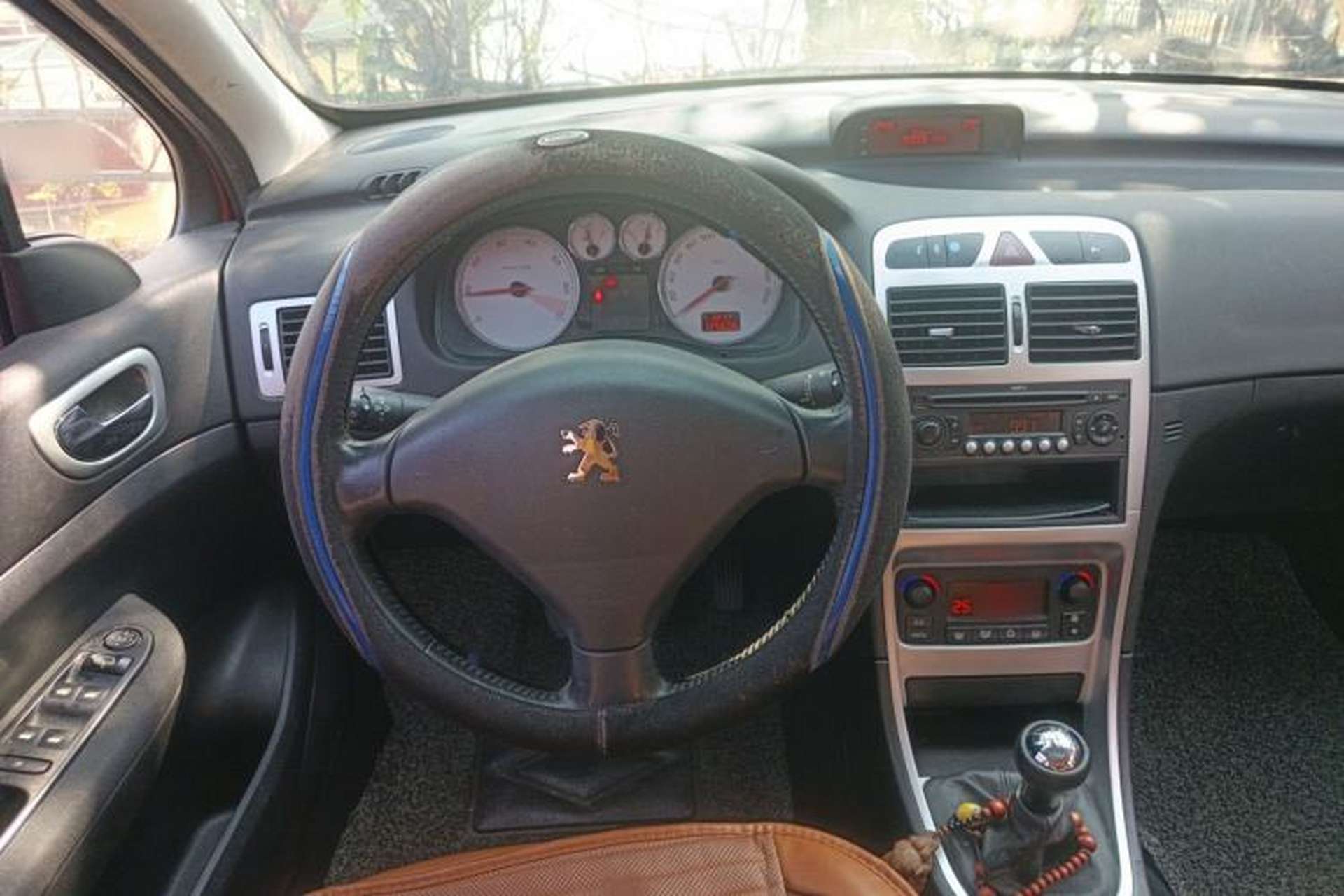 Used Peugeot 307 2010 Hatchback 1.6L Manual Luxury Edition Steering Wheel