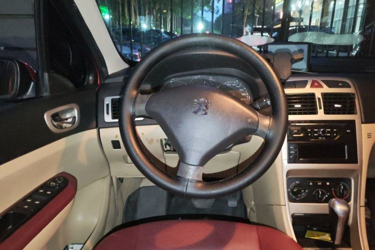 Used Peugeot 307 2010 Hatchback 1.6L Automatic Comfort Edition Steering Wheel